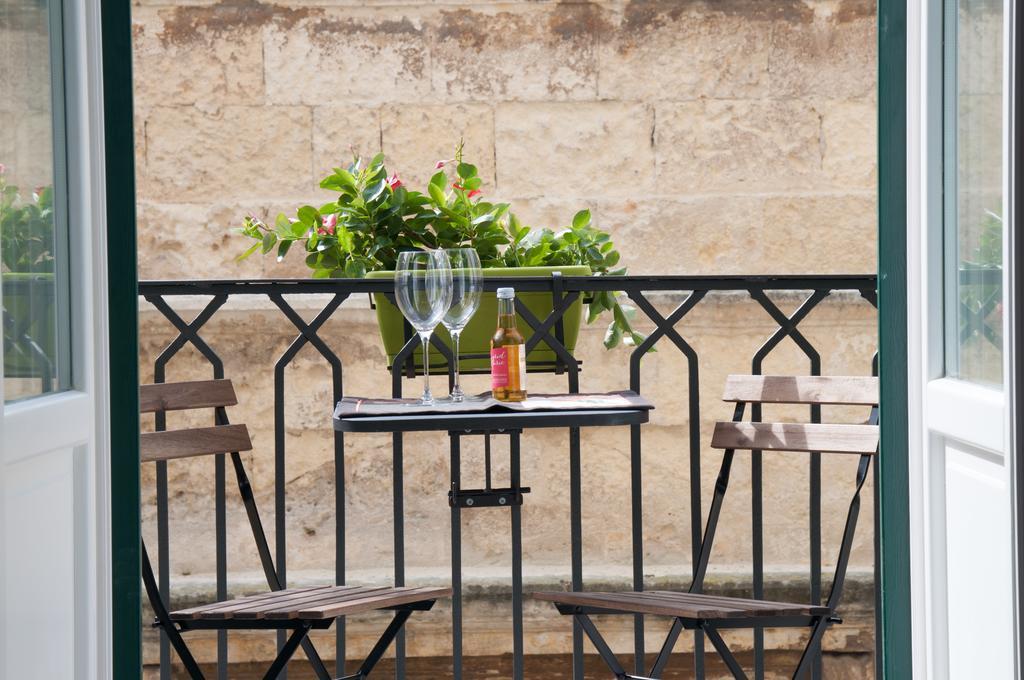 B&B Al Vico ตรานิ ภายนอก รูปภาพ