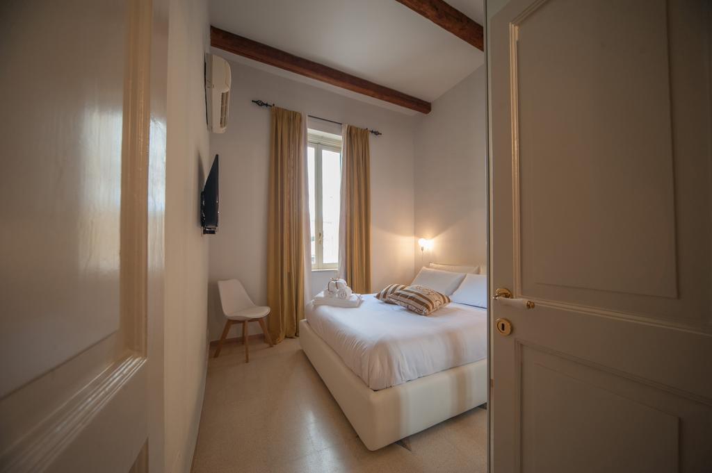 B&B Al Vico ตรานิ ภายนอก รูปภาพ